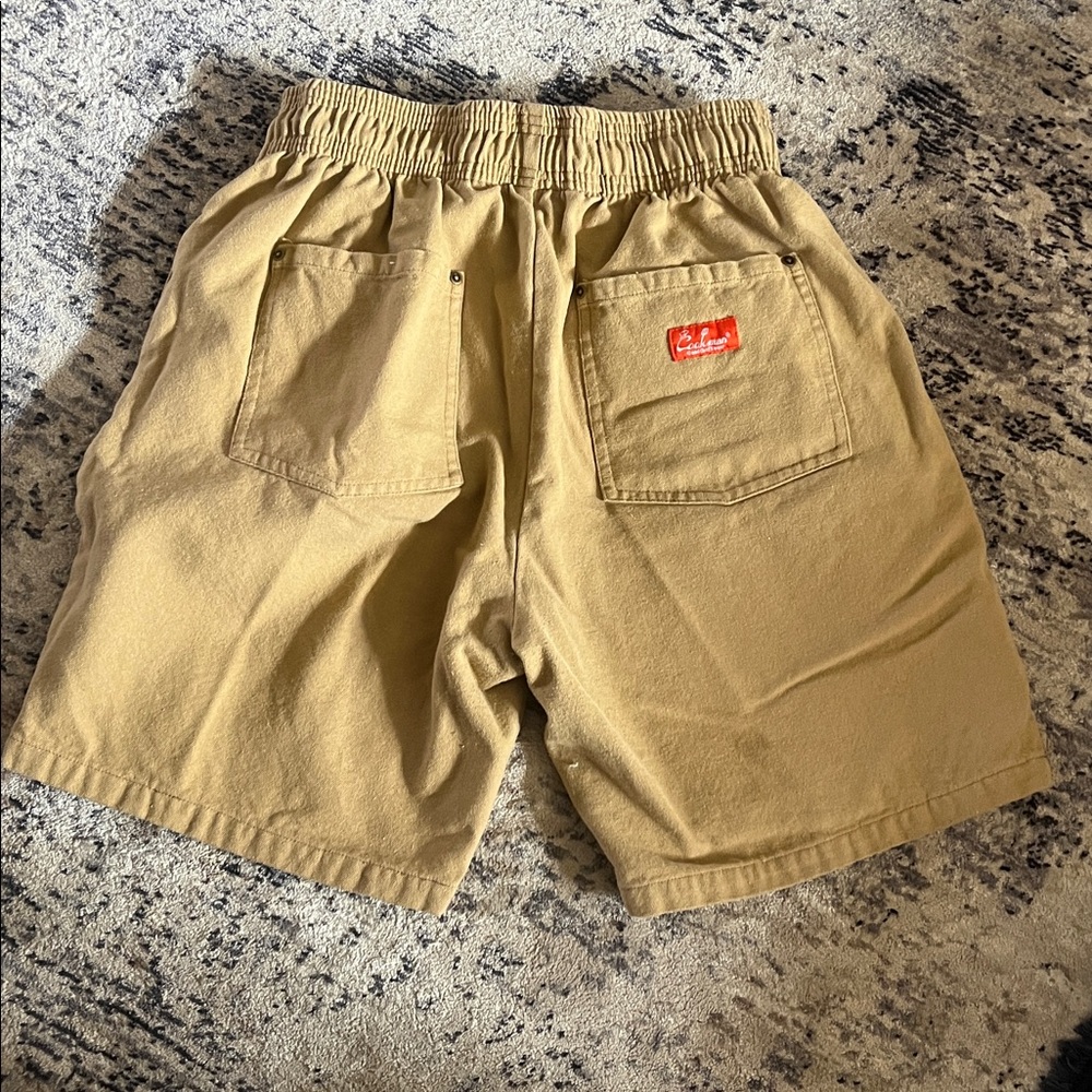 Cookman chefs wear shorts - Picture 2 of 4